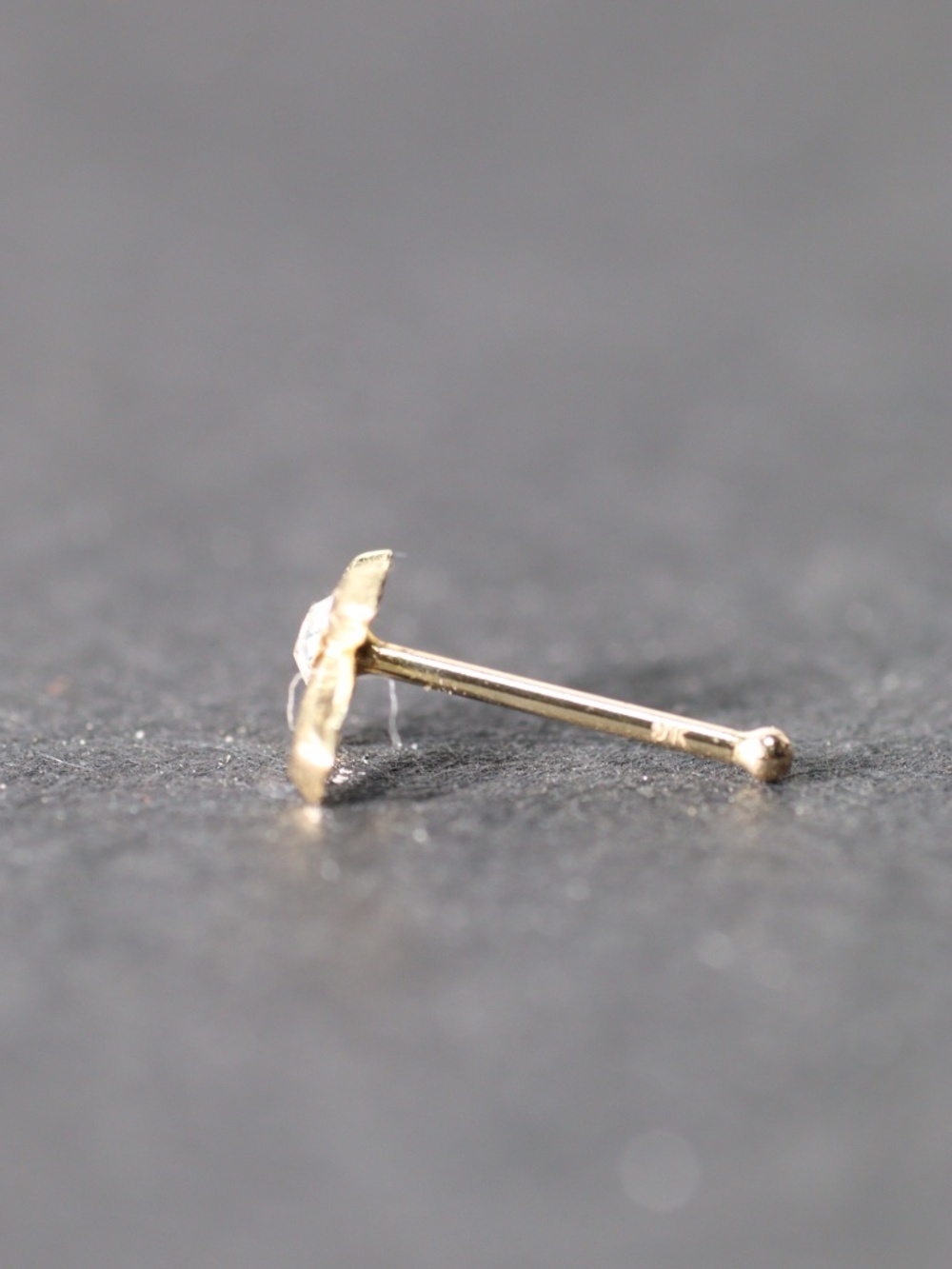 9kt. Gold Mini crystal cross Nose Piercing 22 gauge New